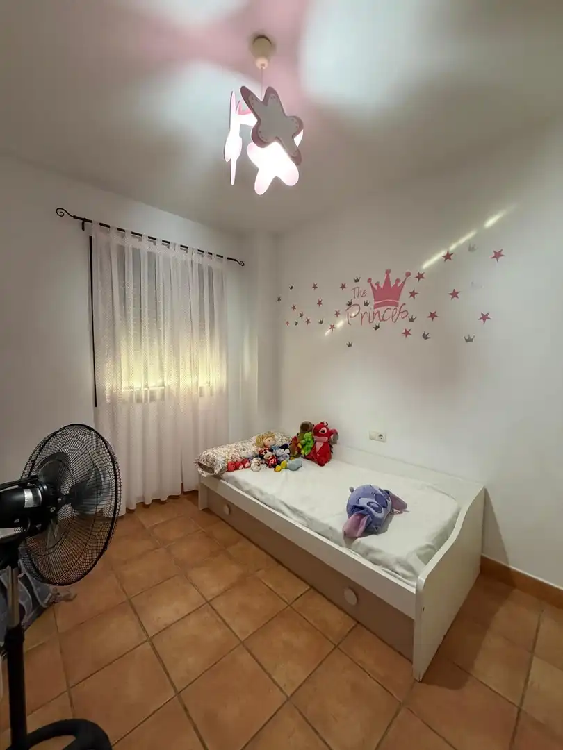 Bedroom of Houses for sale in Utrera