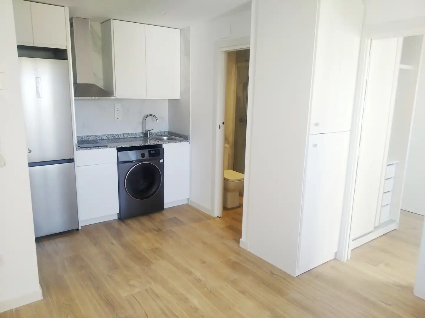 Cocina de Apartamento de alquiler en El Campello con Aire acondicionado, Calefacción y Parquet
