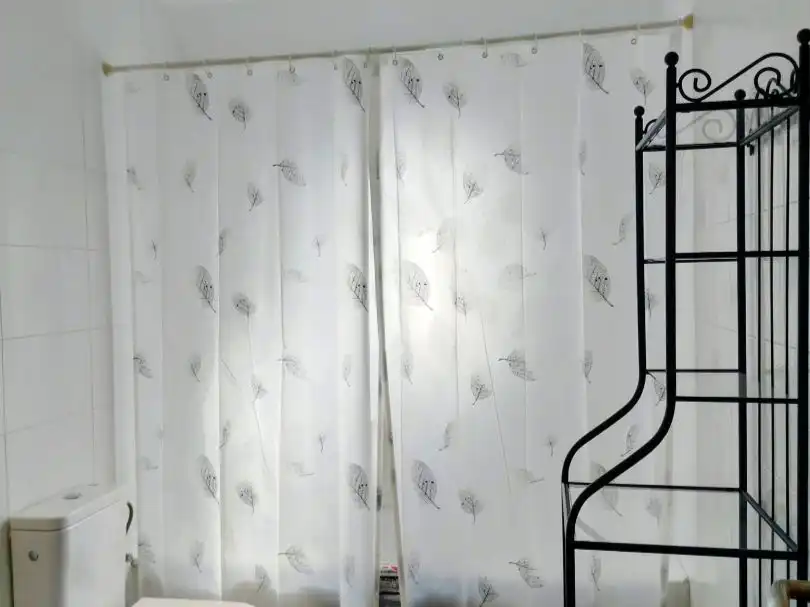 Schlafzimmer von Maisonette zur Miete in Ciudad Real Capital mit Klimaanlage, Terrasse und Balkon