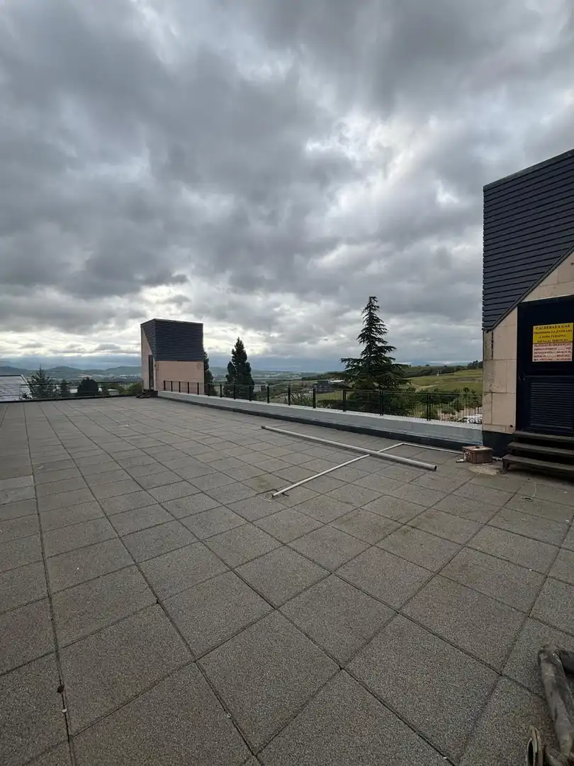 Terrasse von Büro zum Verkauf in Vitoria - Gasteiz mit Heizung