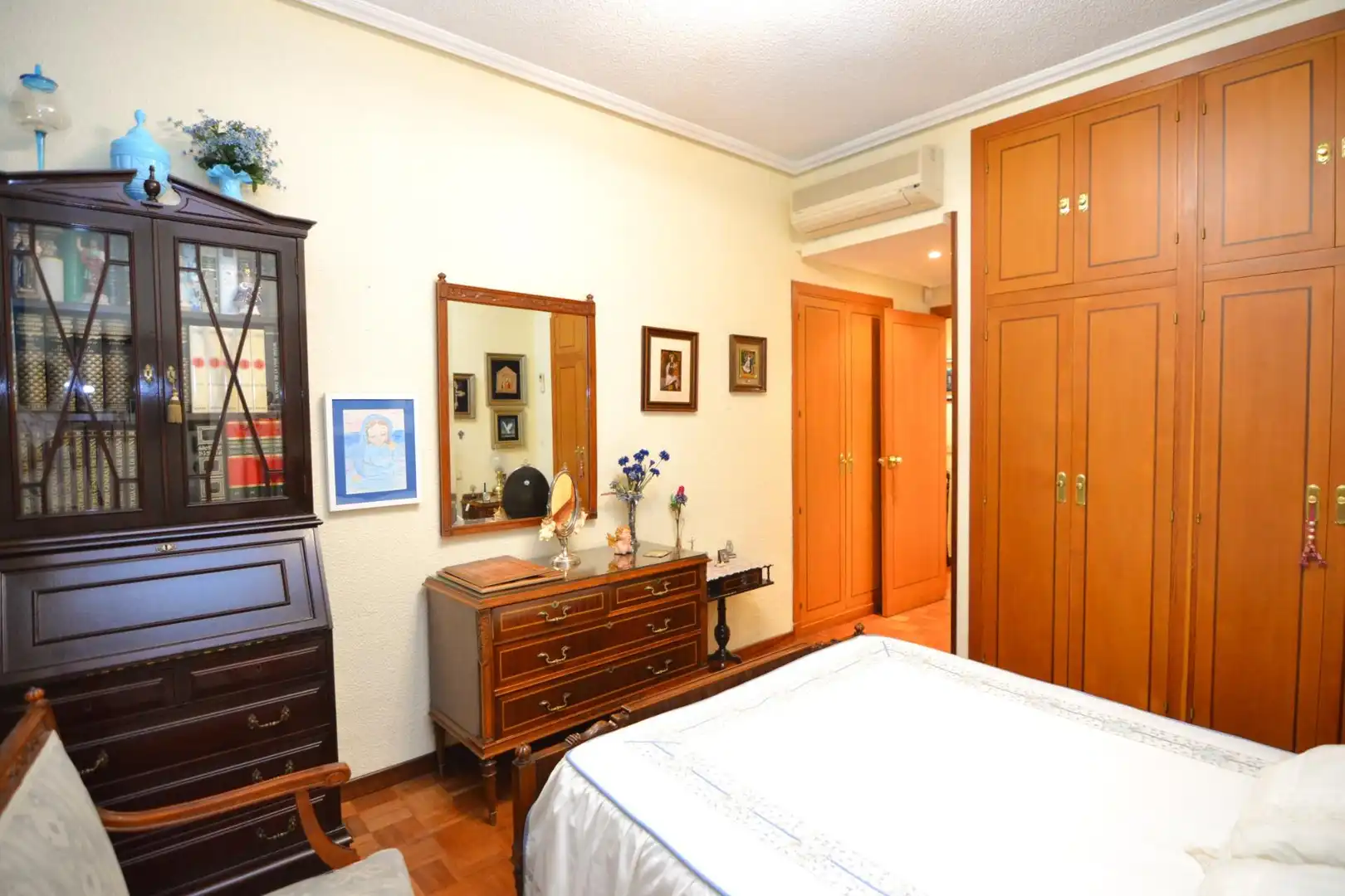Schlafzimmer von Wohnung zum Verkauf in Madrid mit Heizung und Parkett