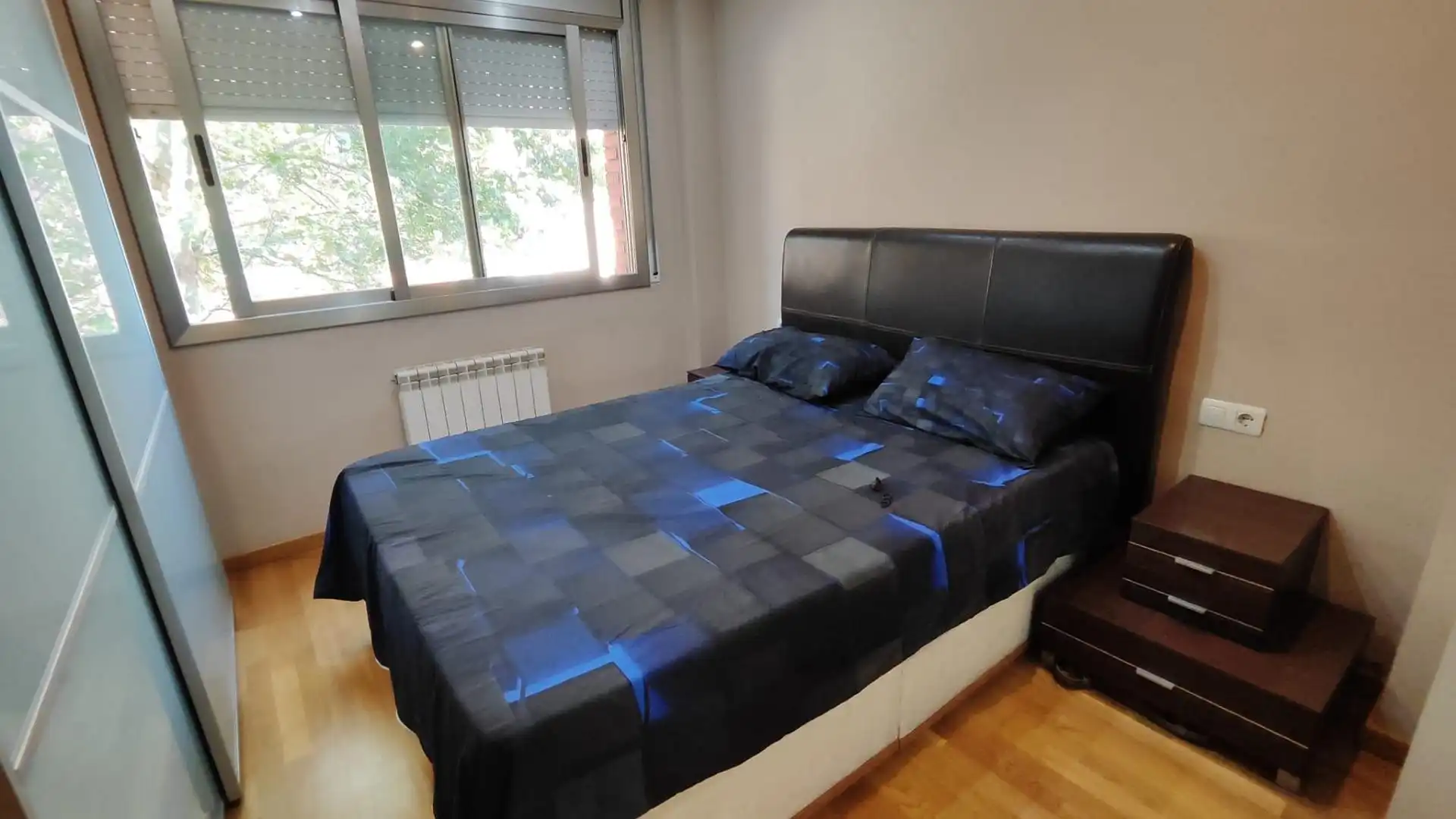Habitación de Piso en venta en Sabadell con Calefacción y Trastero