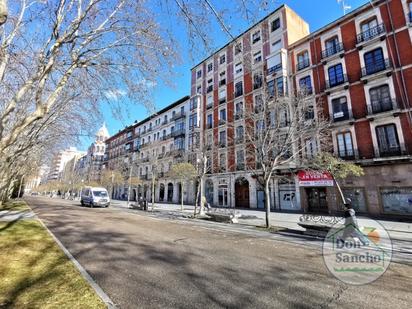 Vista exterior de Pis en venda en Valladolid Capital amb Calefacció