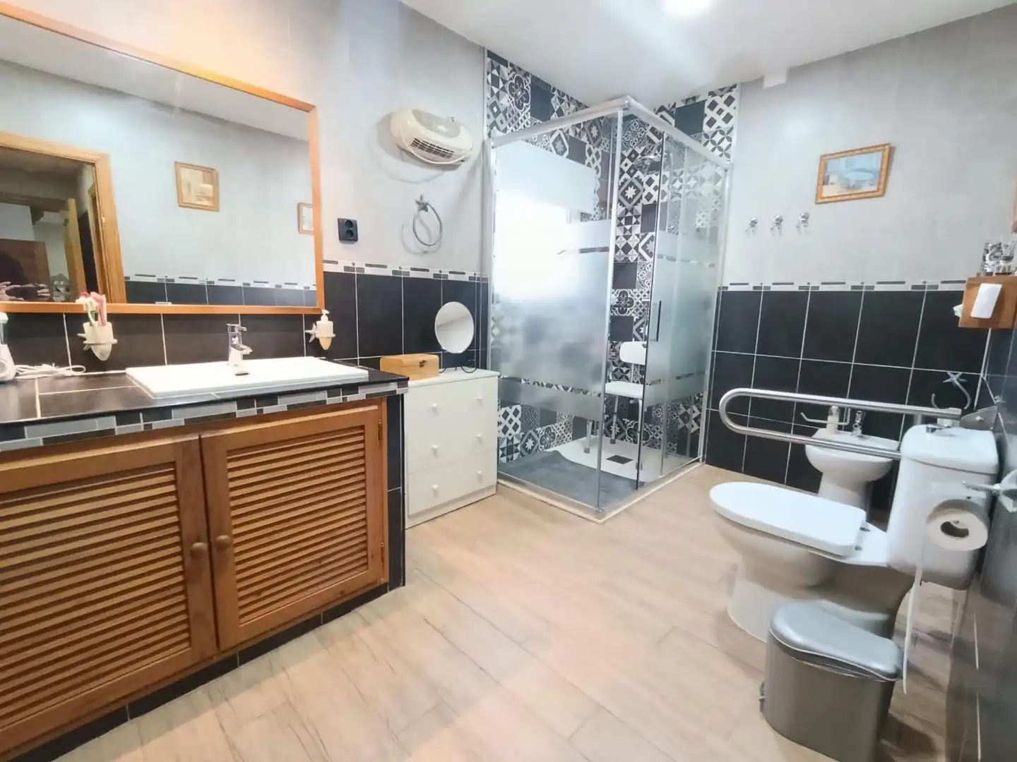 Baño de Casa o chalet en venta en Chiclana de la Frontera con Jardín privado, Terraza y Piscina