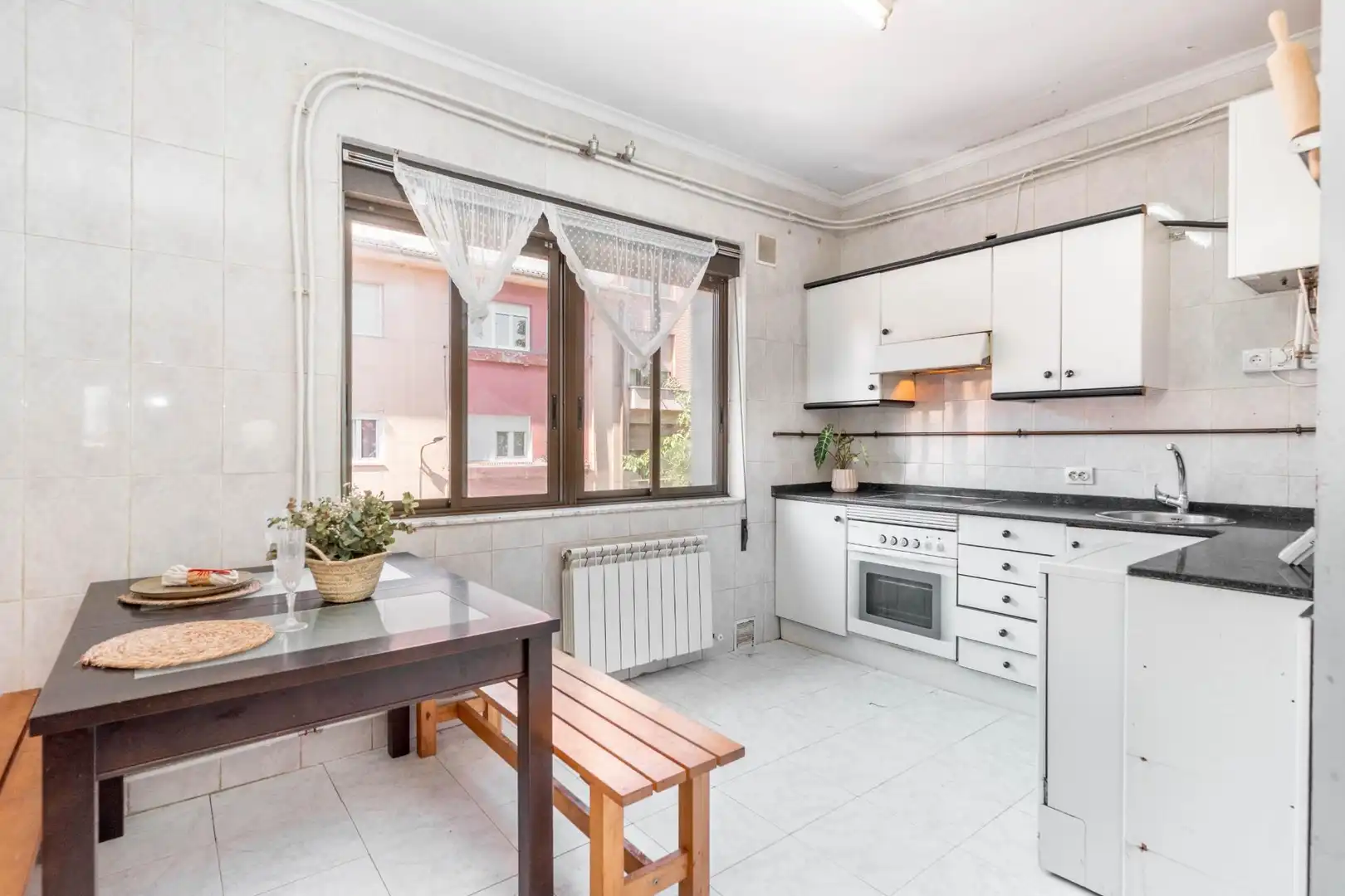 Kitchen of Flat for sale in Avilés  with Heating and Storage room