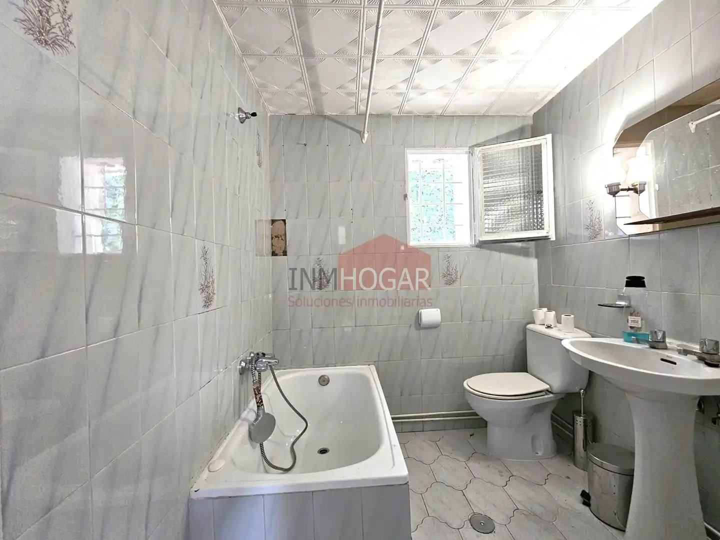 Baño de Casa o chalet en venta en Herradón de Pinares con Calefacción, Jardín privado y Terraza