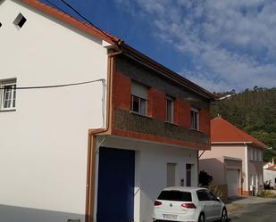 Exterior view of House or chalet for sale in Outes  with Storage room