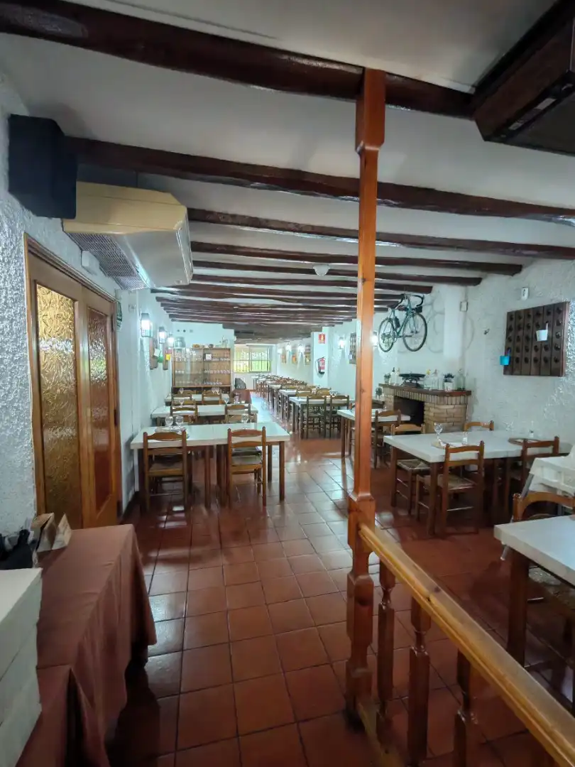 Local comercial en traspaso en Sant Llorenç d'Hortons, imagen 5