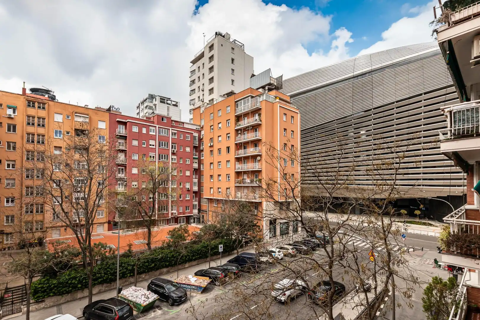 Außenansicht von Wohnung zum Verkauf in Madrid mit Klimaanlage und Abstellraum
