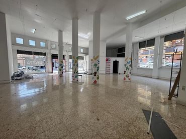 Local commercial à louer à Avinguda de la Roureda