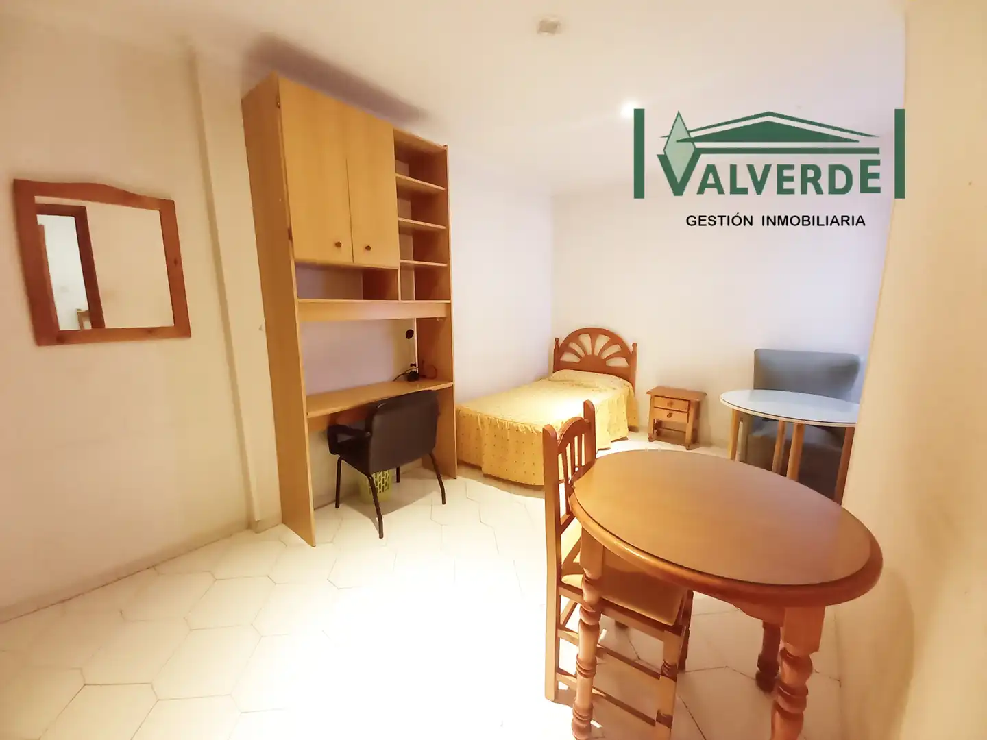 Bedroom of Flat for rent in Granada  with Furnished, Washing machine and Microwave