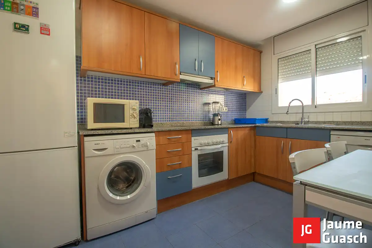 Cocina de Casa adosada en venta en Creixell con Aire acondicionado, Calefacción y Jardín privado
