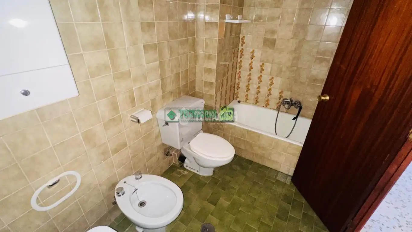 Bathroom of Flat for sale in Cabañas de la Sagra  with Heating