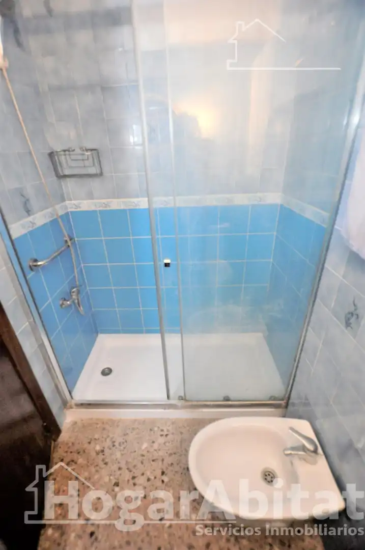 Badezimmer von Wohnung zum Verkauf in Valencia mit Klimaanlage, Heizung und Terrasse
