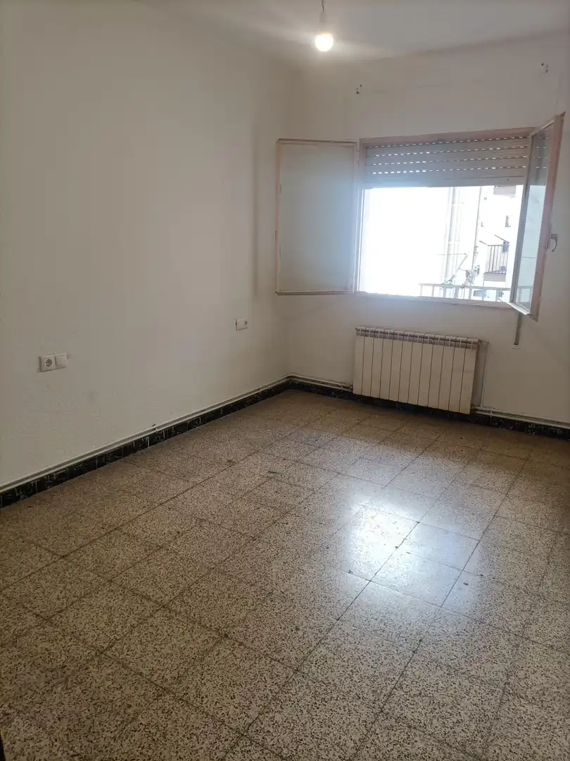 Piso con terraza en venta en Instituts - Universitat, imagen 12