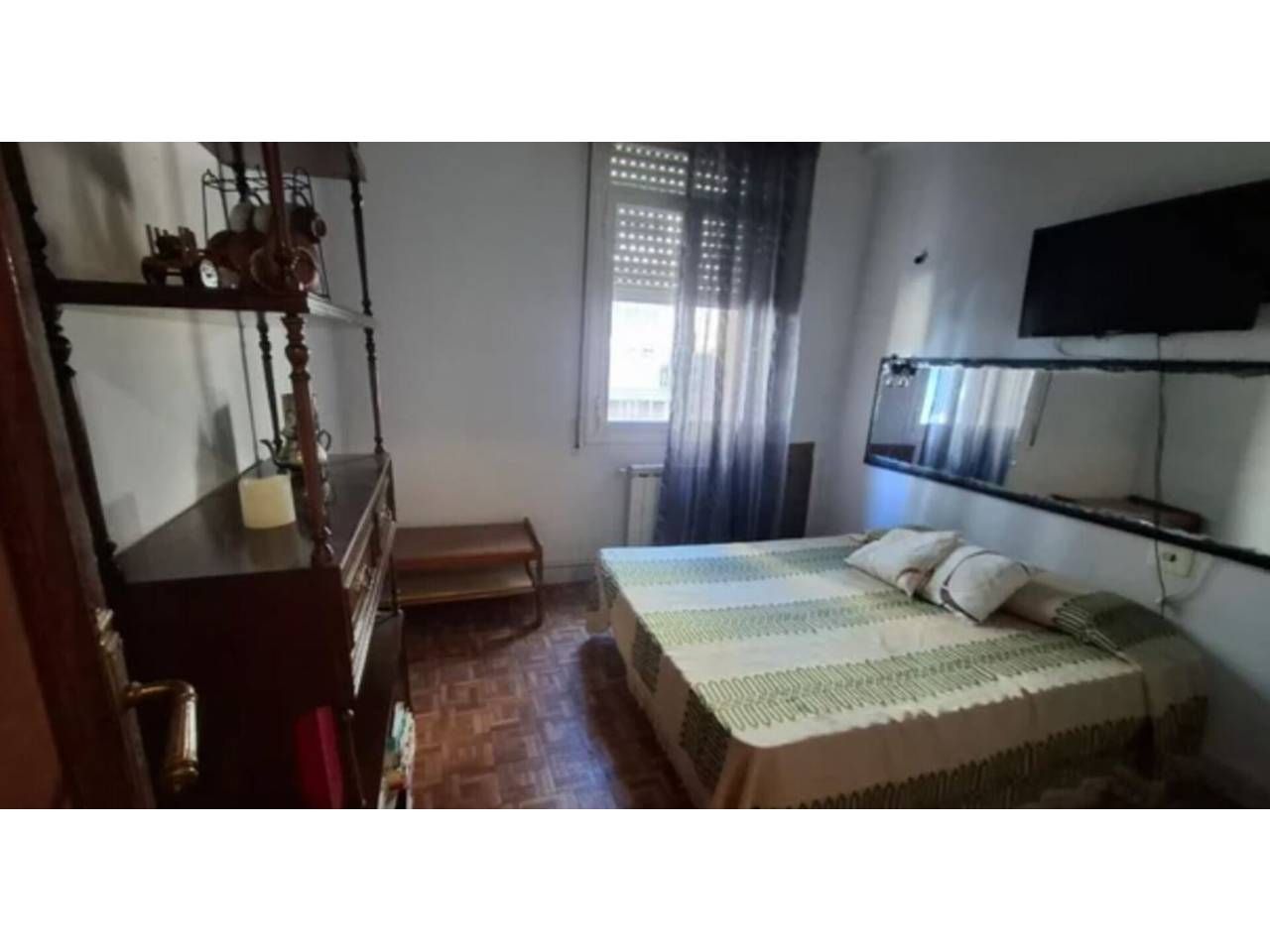 Bedroom of Flat for sale in Ourense Capital   with Heating, Parquet flooring and Furnished