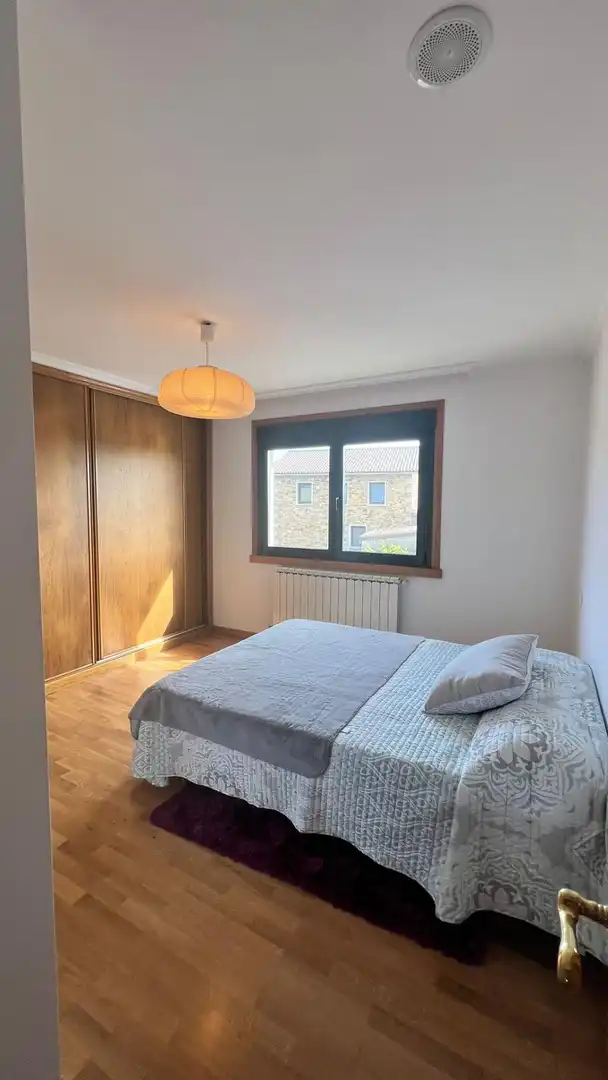 Habitación de Casa o chalet en venta en Oleiros con Jardín privado y Amueblado