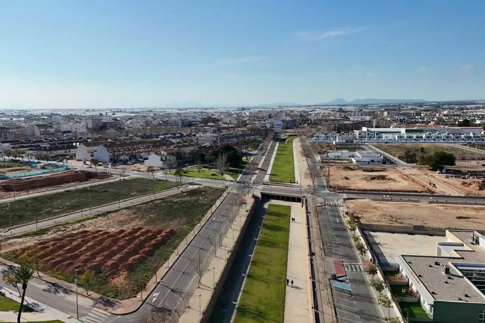 Vista exterior de Casa o xalet en venda en Pilar de la Horadada ciudad