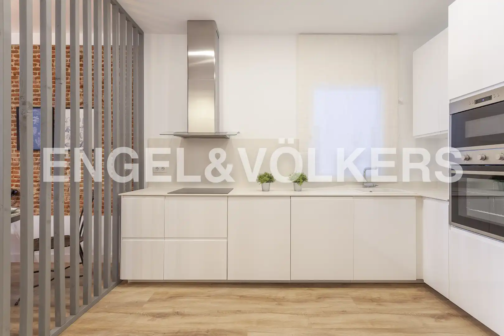Kitchen of Flat for rent in Madrid  with Air Conditioner, Heating and Storage room