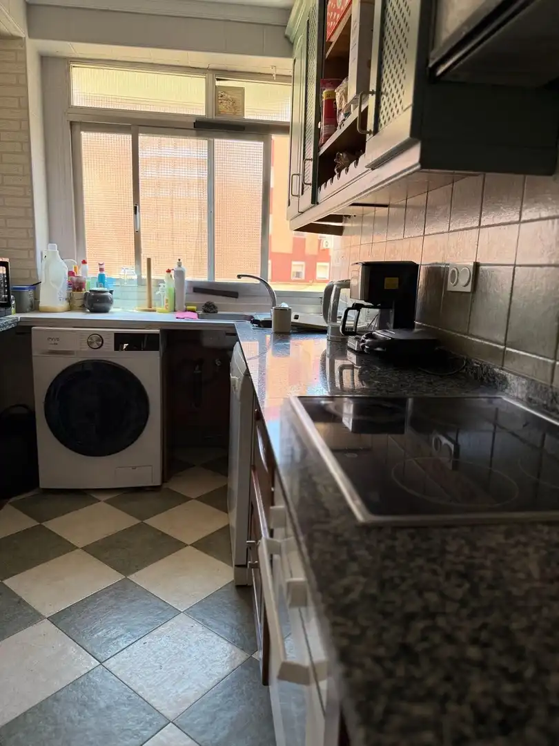 Cuina de Pis en venda en Málaga amb Aire condicionat, Terrassa i Moblat