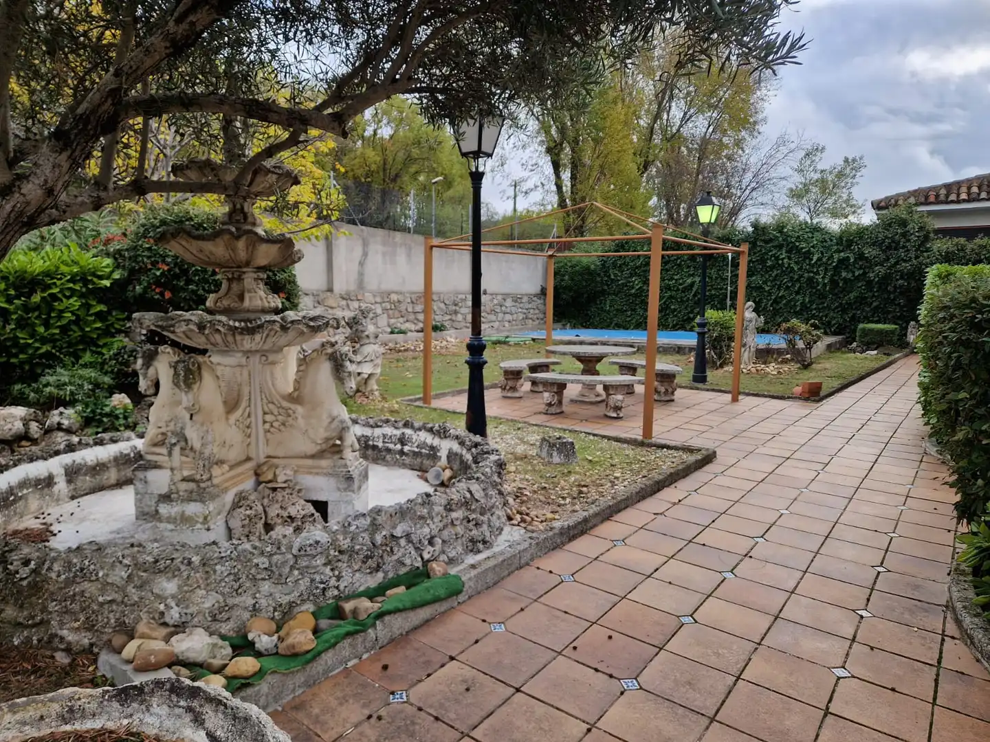 Jardí de Casa o xalet en venda en Alpedrete amb Aire condicionat, Calefacció i Jardí privat