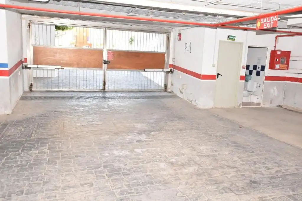 Aparcamiento con ascensor en venta en COSTA LEVANTE, imagen 3