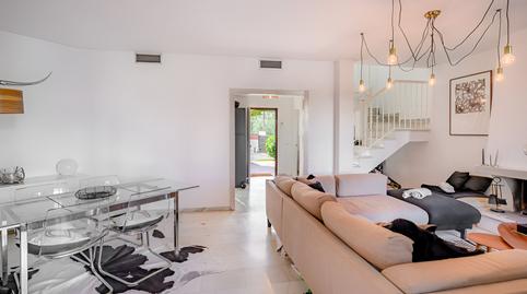 Foto 4 de Casa adosada en venda a Nueva Andalucía centro, Marbella