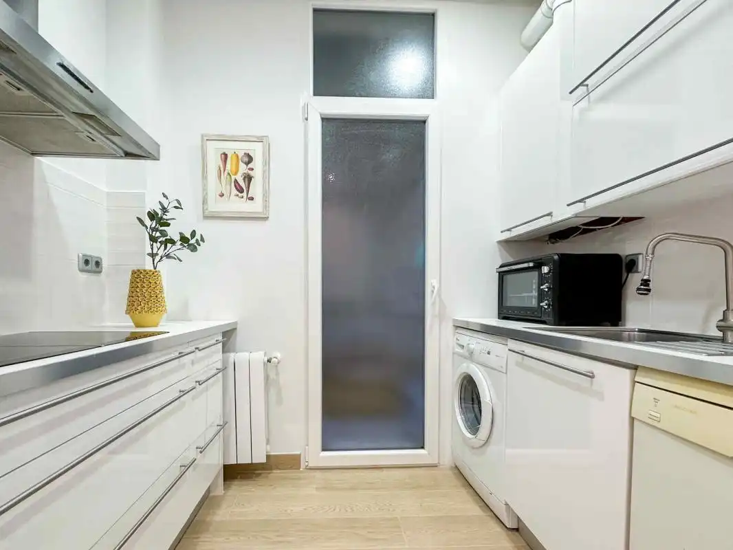Cocina de Planta baja de alquiler en Madrid con Calefacción y Amueblado