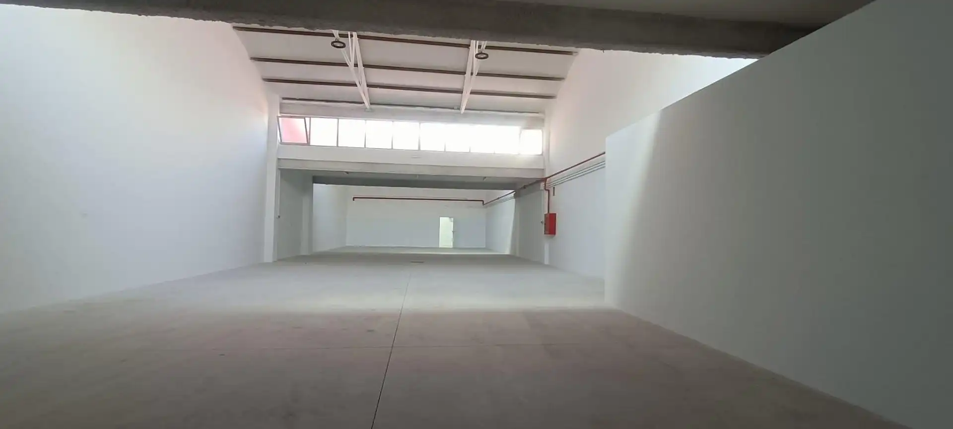 Fabrikhallen zur Miete in Elche / Elx