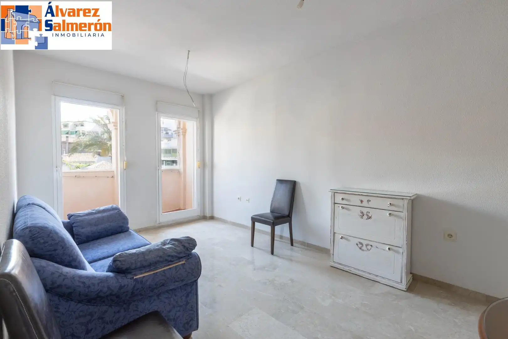 Sala de estar de Ático en venta en Cenes de la Vega con Terraza