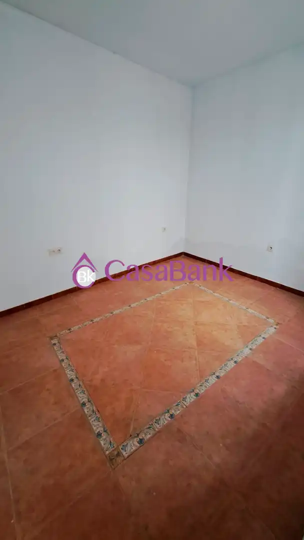 Pis en venda a Sta. Marina - San Andrés - San Pablo - San Lorenzo