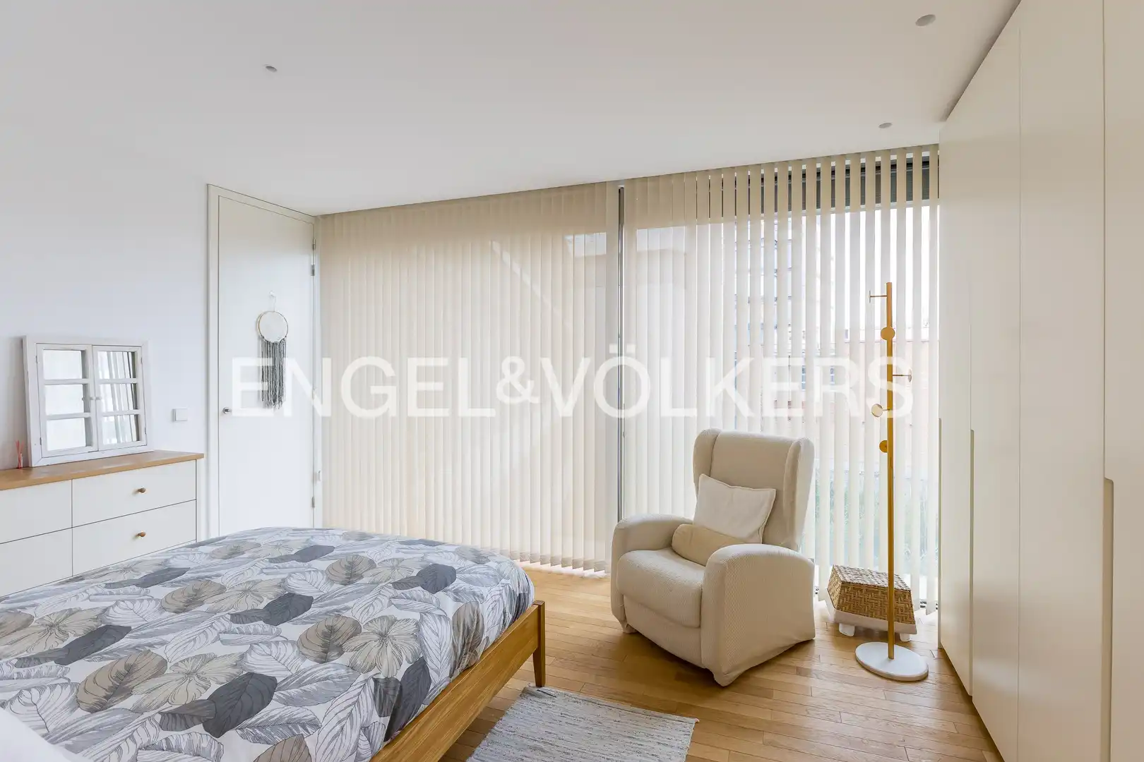 Schlafzimmer von Wohnung zum Verkauf in Madrid mit Klimaanlage, Heizung und Privatgarten