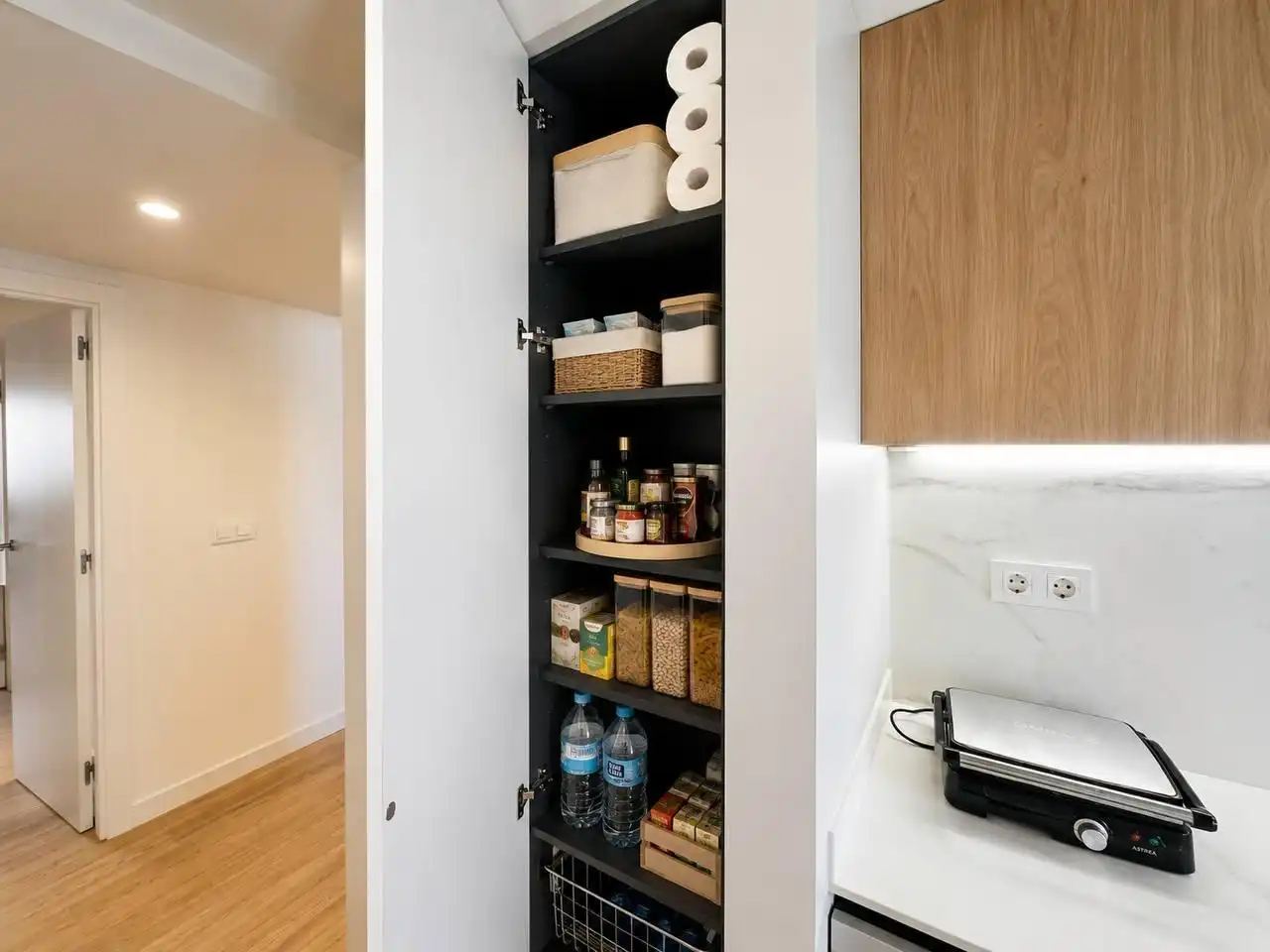 Cocina de Piso en venta en Alicante / Alacant con Aire acondicionado, Calefacción y Jardín privado