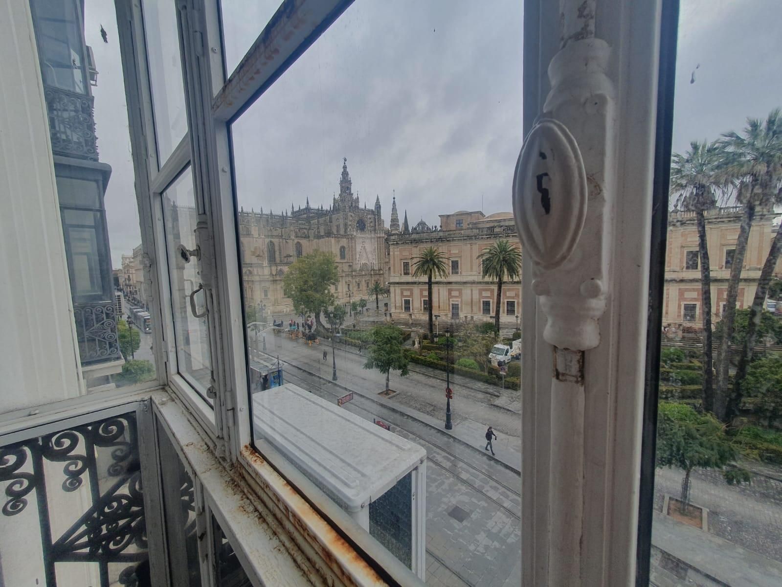 Exterior view of Office to rent in  Sevilla Capital