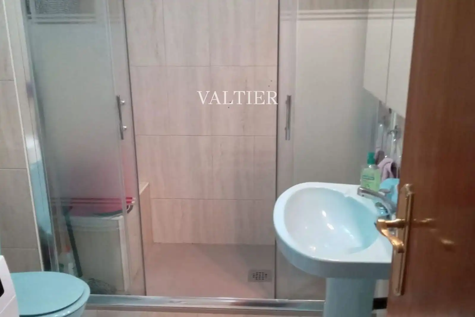Baño de Ático de alquiler en Madrid con Aire acondicionado y Amueblado