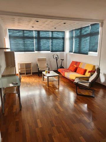 Ático en Alquiler en Calle San Vicente Ferrer en Toscal