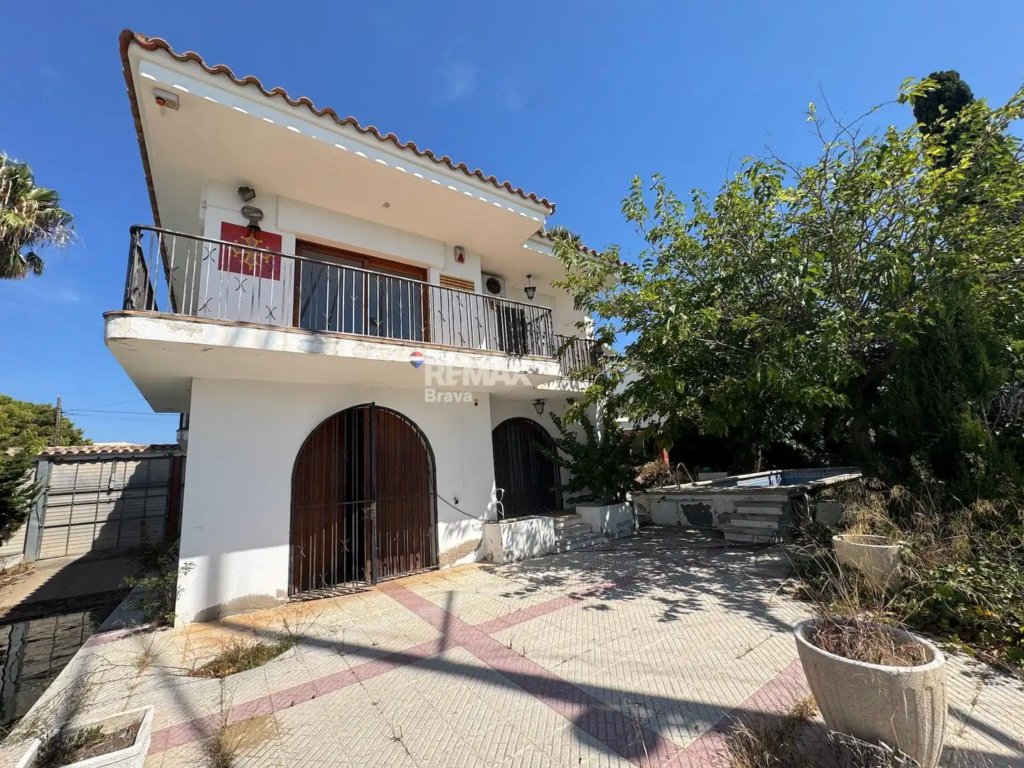 Exterior view of Houses for sale in Roses  with Terrace and Swimming Pool