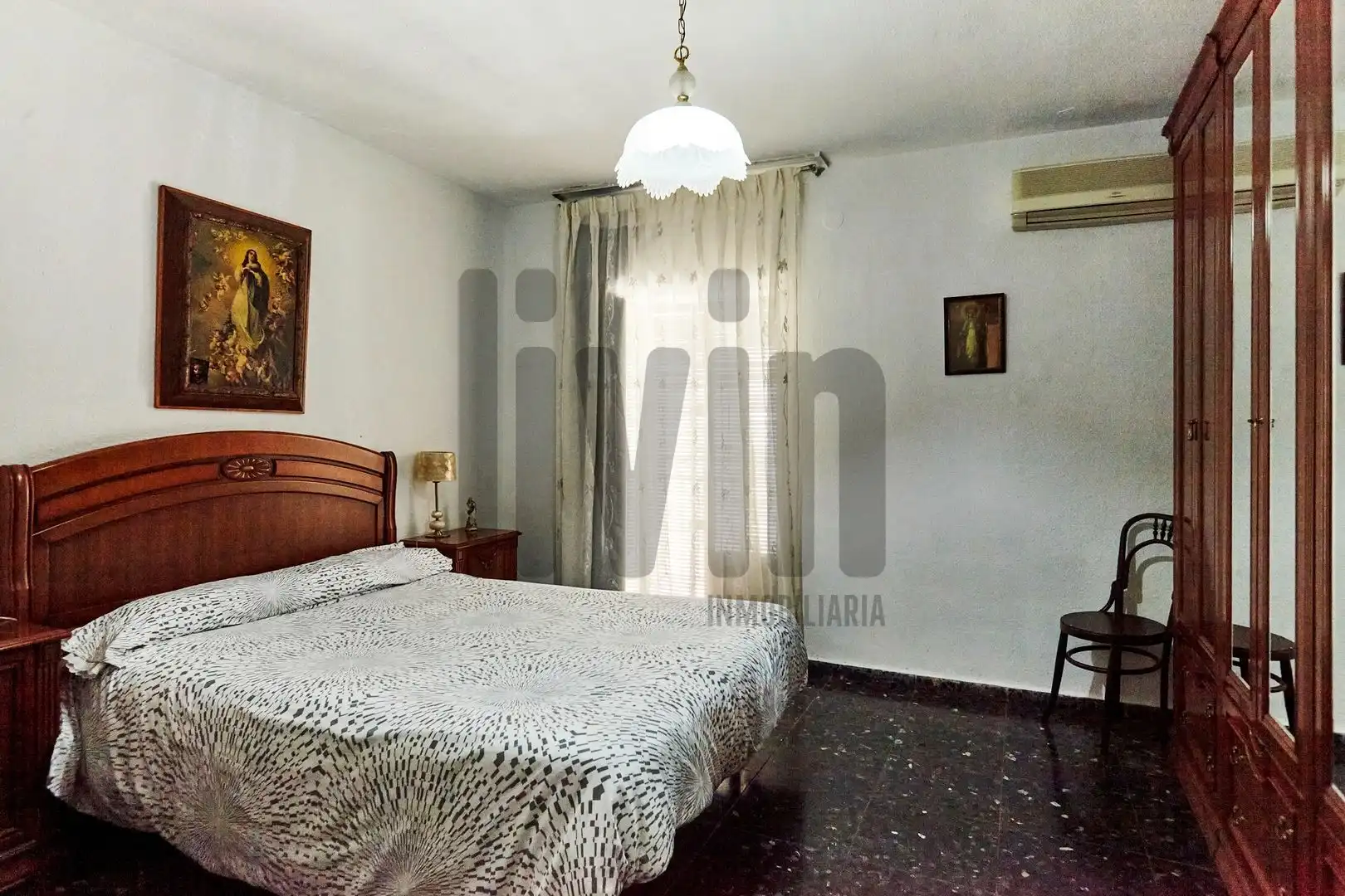 Dormitori de Casa adosada en venda en Jaén