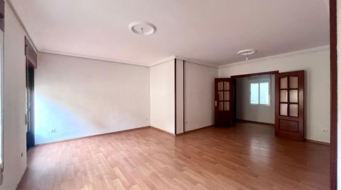 SE VENDE PISO ZONA CENTRO AL LADO DE PLAZA ANDALUCIA