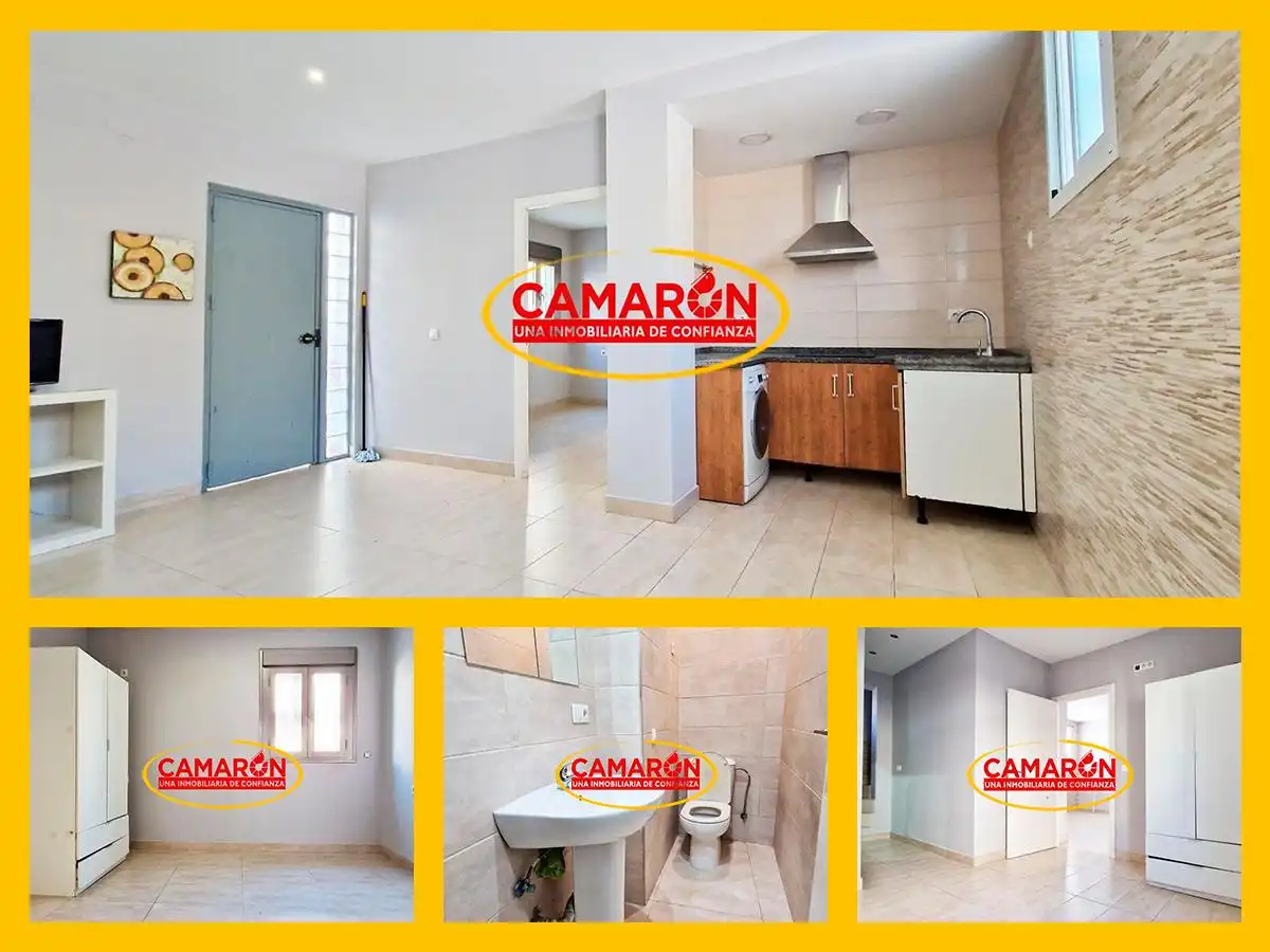 Vista exterior de Casa o chalet en venta en Coria del Río