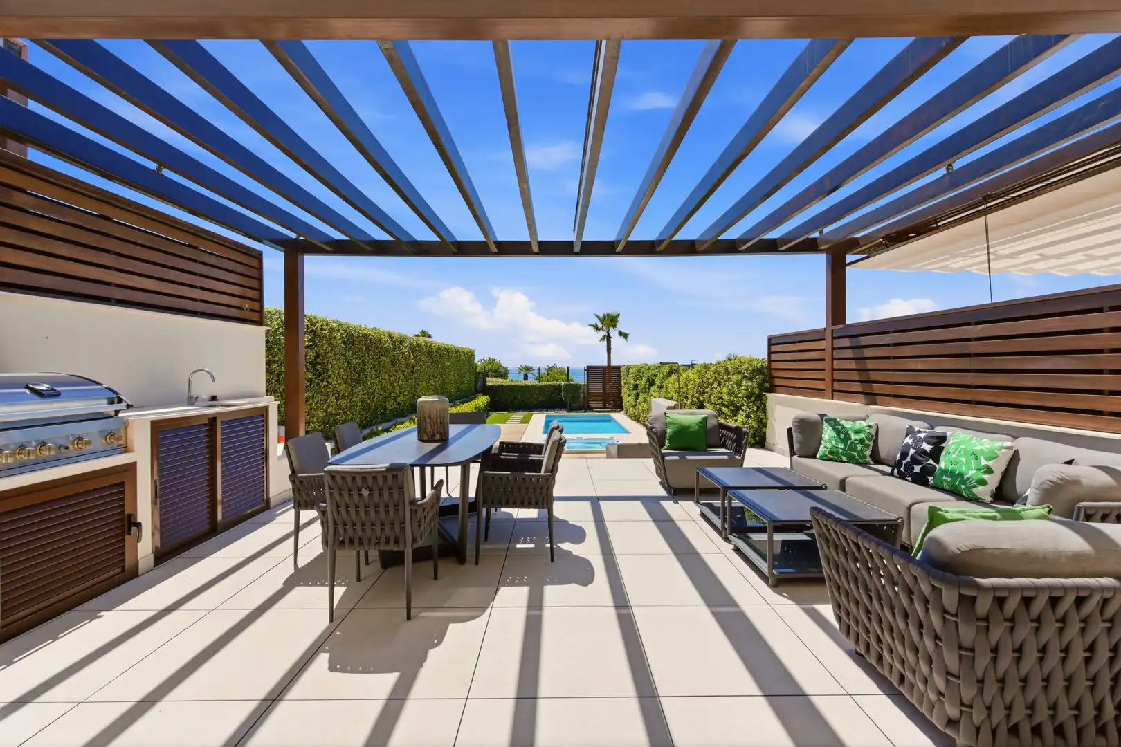 Terrassa de Casa adosada en venda en Estepona amb Aire condicionat, Jardí privat i Terrassa