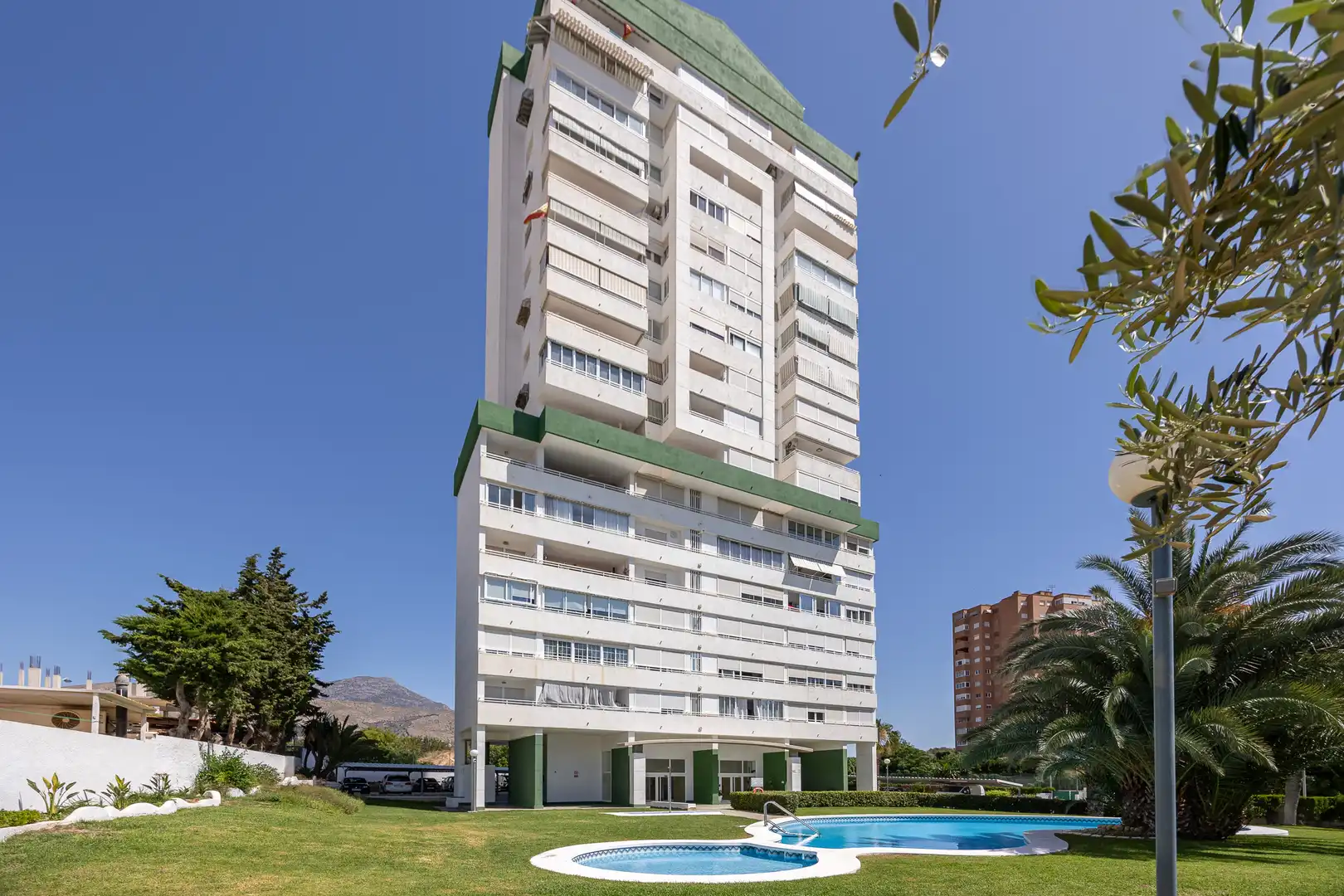 Vista exterior de Piso en venta en Finestrat con Trastero, Piscina y Amueblado