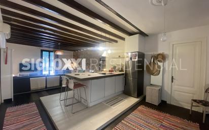 Kitchen of Flat to rent in  Barcelona Capital  with Air Conditioner and Balcony