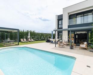 Terrace of Single-family semi-detached to rent in Boadilla del Monte  with Air Conditioner, Heating and Private garden
