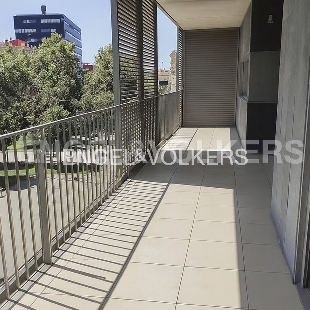 Balcony of Apartment for sale in  Barcelona Capital  with Air Conditioner, Heating and Terrace