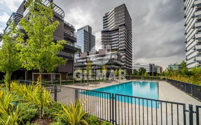 Piscina de Estudi en venda en  Madrid Capital amb Aire condicionat, Terrassa i Piscina comunitària