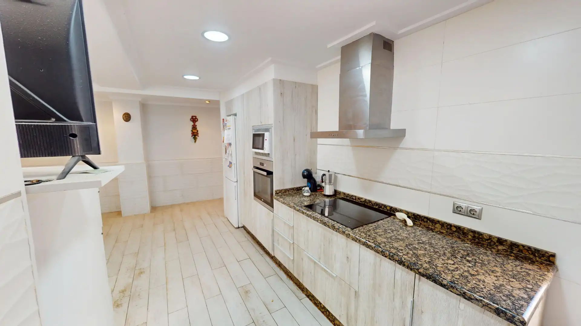 Kitchen of Flat for sale in Elche / Elx  with Air Conditioner, Furnished and Balcony