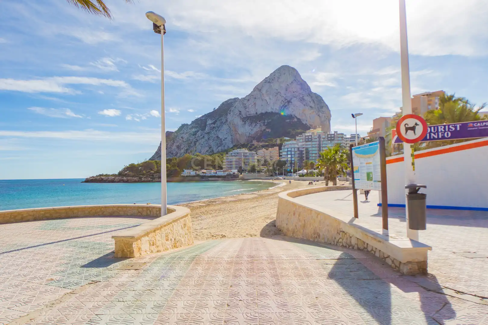 Vista exterior de Apartamento de alquiler en Calpe / Calp