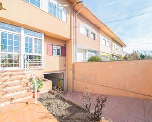 Exterior view of Single-family semi-detached for sale in Guadarrama  with Private garden and Community pool