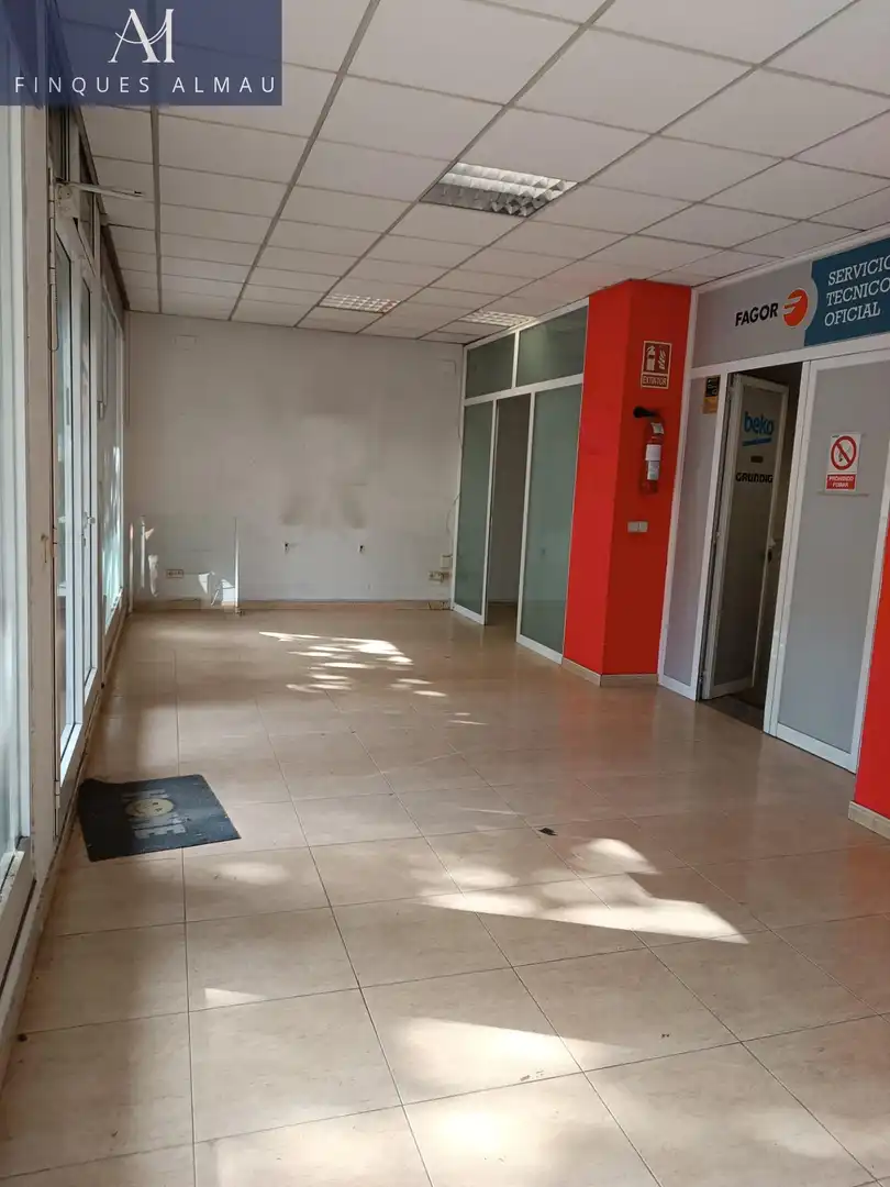 Local en venta en Granollers con Aire acondicionado